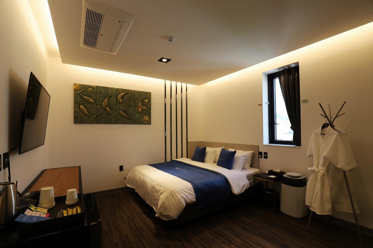 Chuncheon Hotel Bentley Bagian luar foto