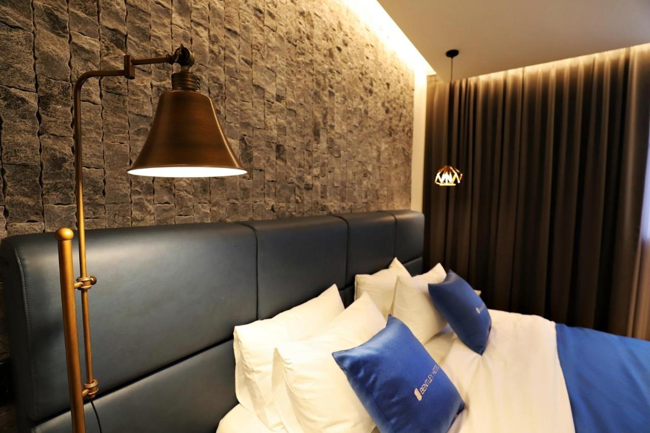 Chuncheon Hotel Bentley Bagian luar foto
